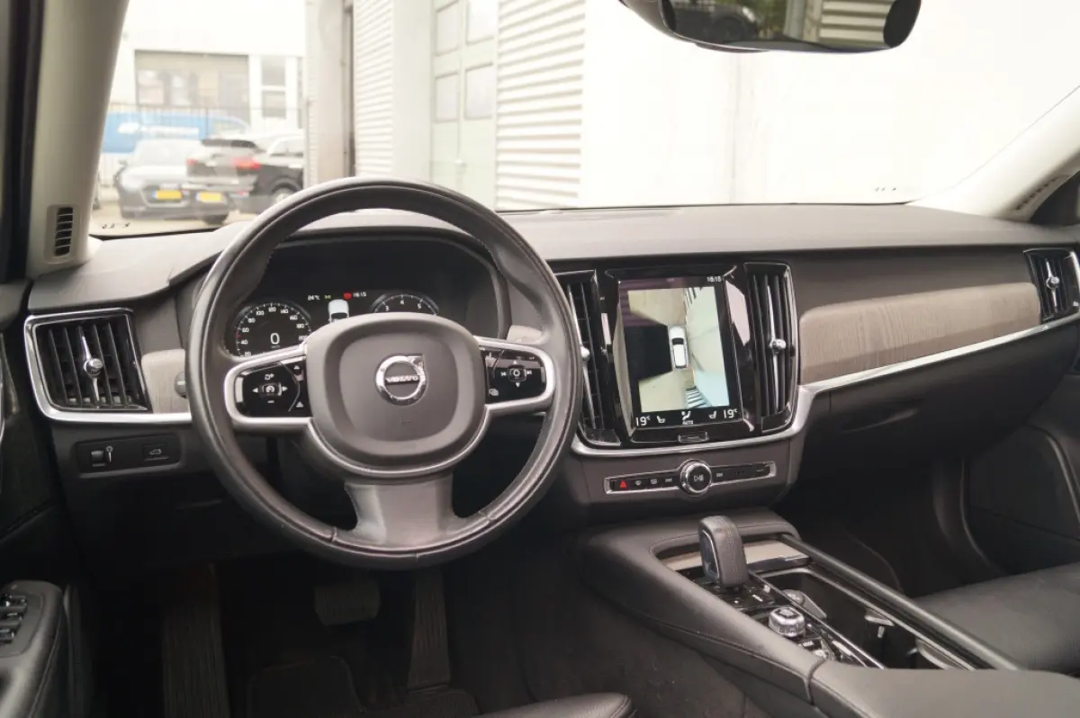 2.0 B5 250pk AWD Pro -PANO-LEER-CAM-ECC-NAVI-