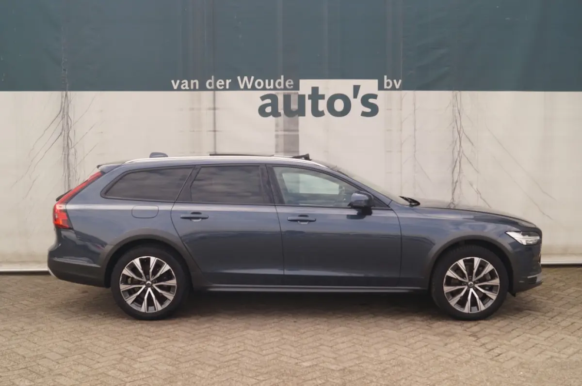 2.0 B5 250pk AWD Pro -PANO-LEER-CAM-ECC-NAVI-