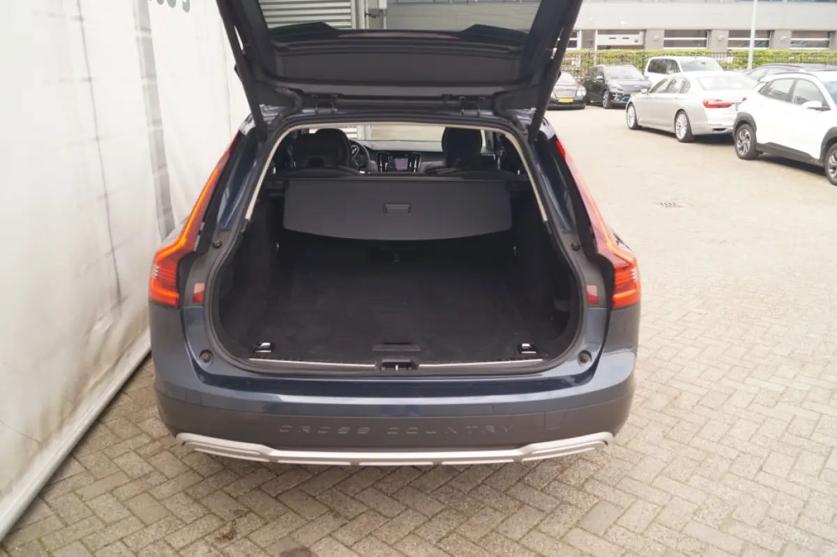2.0 B5 250pk AWD Pro -PANO-LEER-CAM-ECC-NAVI-