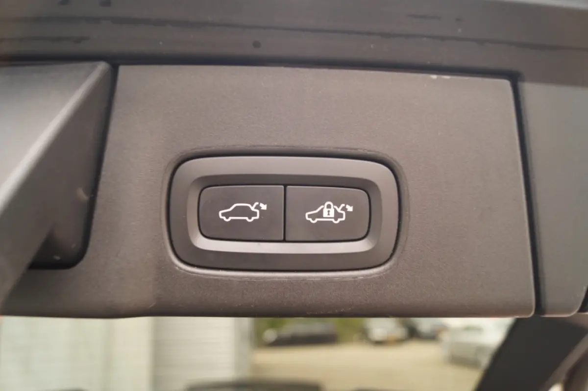 2.0 B5 250pk AWD Pro -PANO-LEER-CAM-ECC-NAVI-