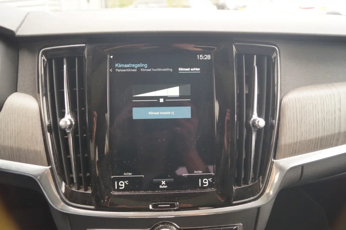 2.0 B5 250pk AWD Pro -PANO-LEER-CAM-ECC-NAVI-