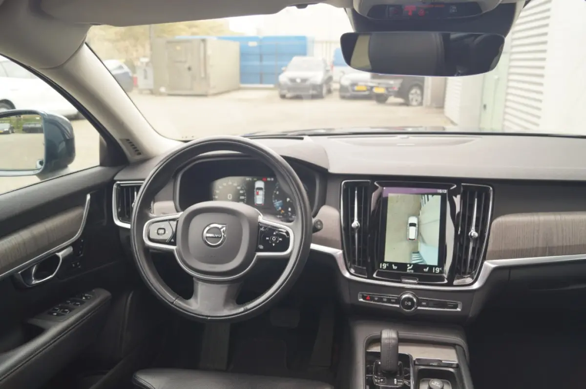 2.0 B5 250pk AWD Pro -PANO-LEER-CAM-ECC-NAVI-