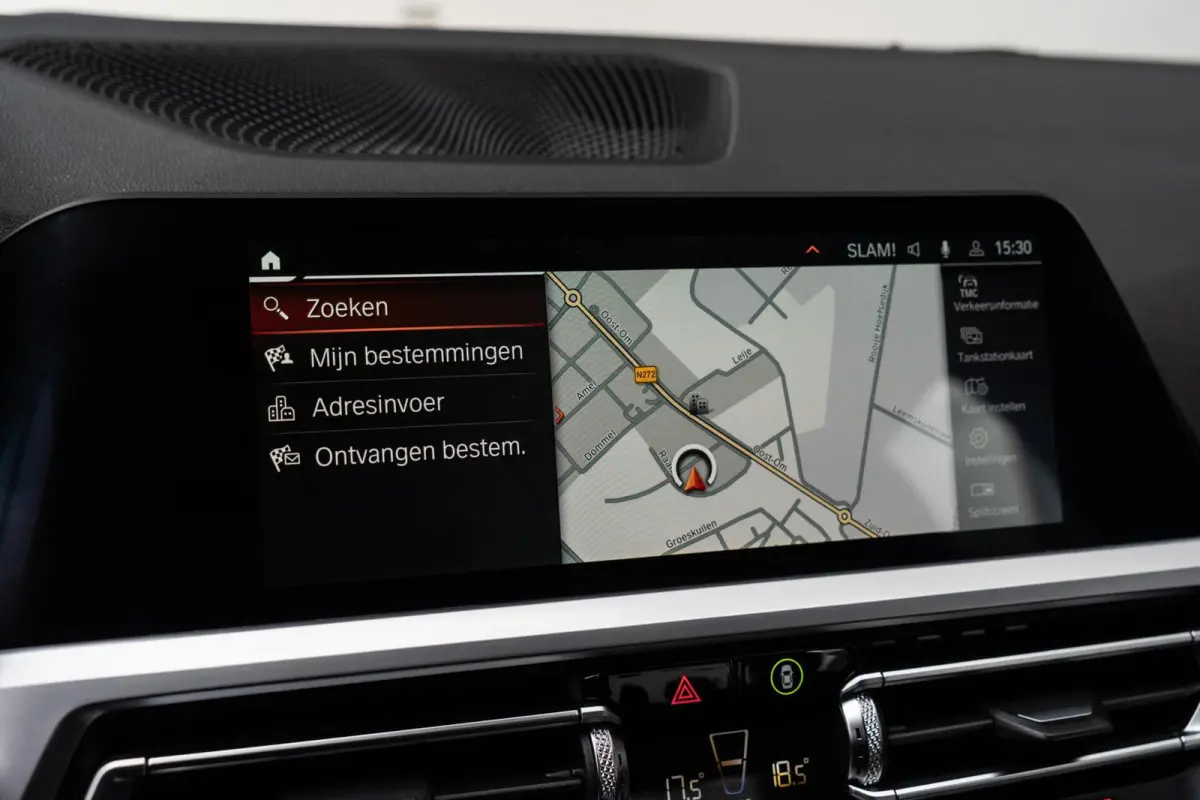 320i M-Sport CAMERA / LEER / HUD