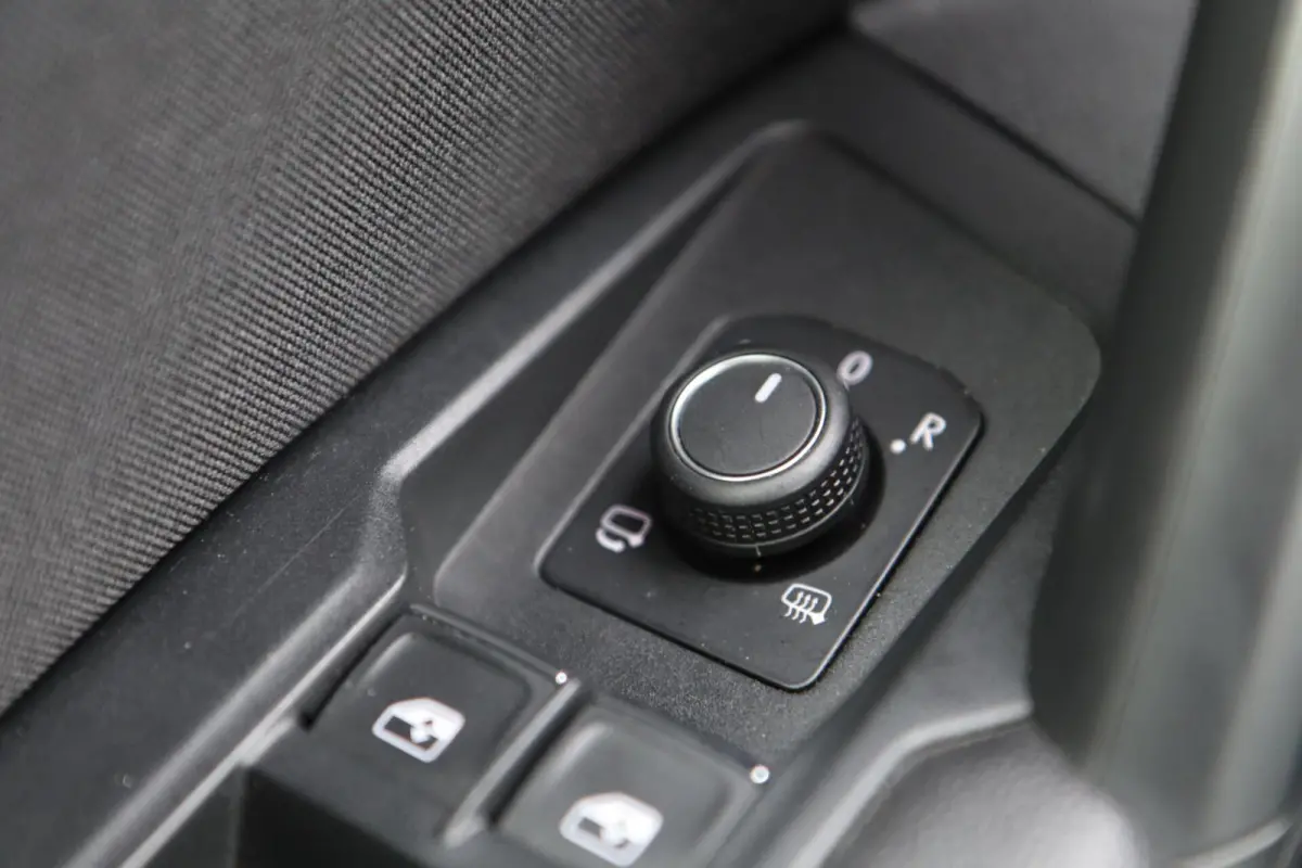 1.4 TSI eHybrid | HUD | 3-Zone | Stuurverwarming | CarPlay | Virtual | Blindspot | ACC