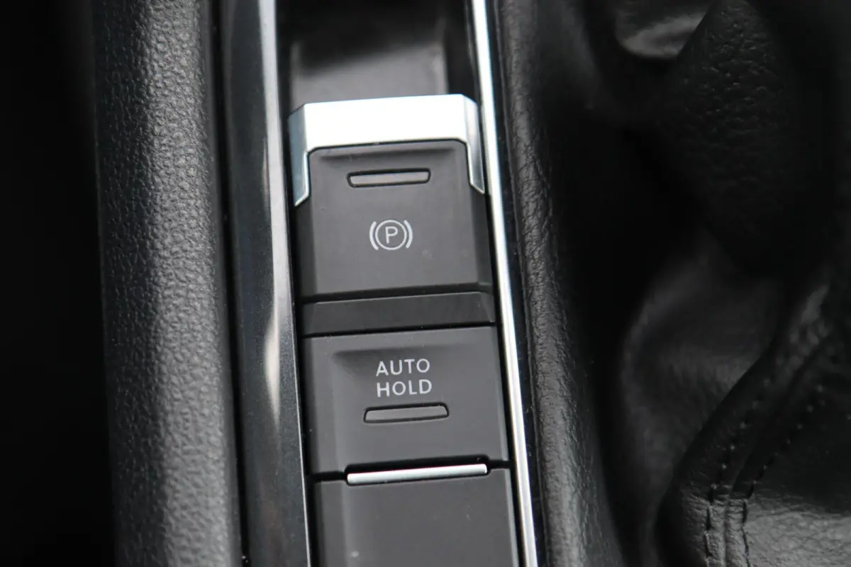 1.4 TSI eHybrid | HUD | 3-Zone | Stuurverwarming | CarPlay | Virtual | Blindspot | ACC