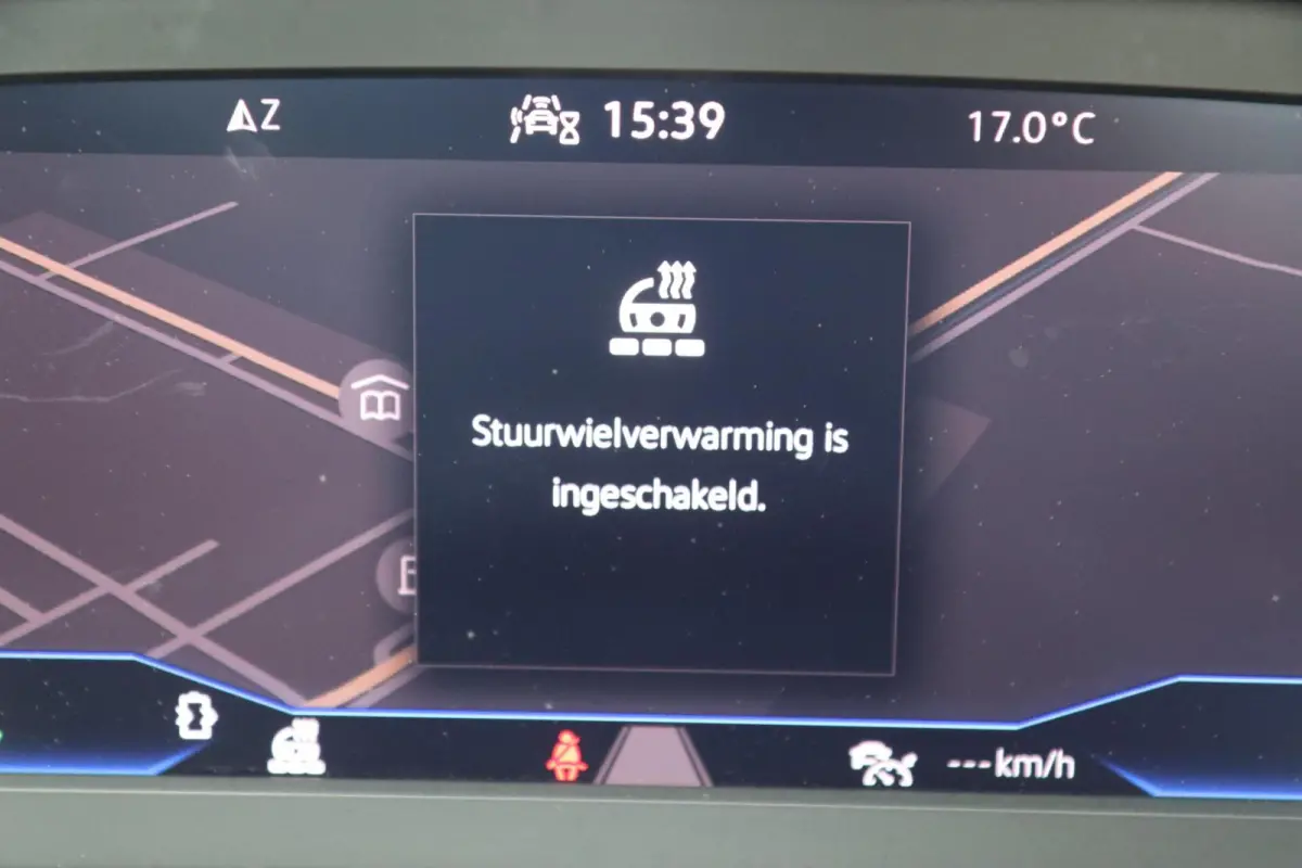 1.4 TSI eHybrid | HUD | 3-Zone | Stuurverwarming | CarPlay | Virtual | Blindspot | ACC