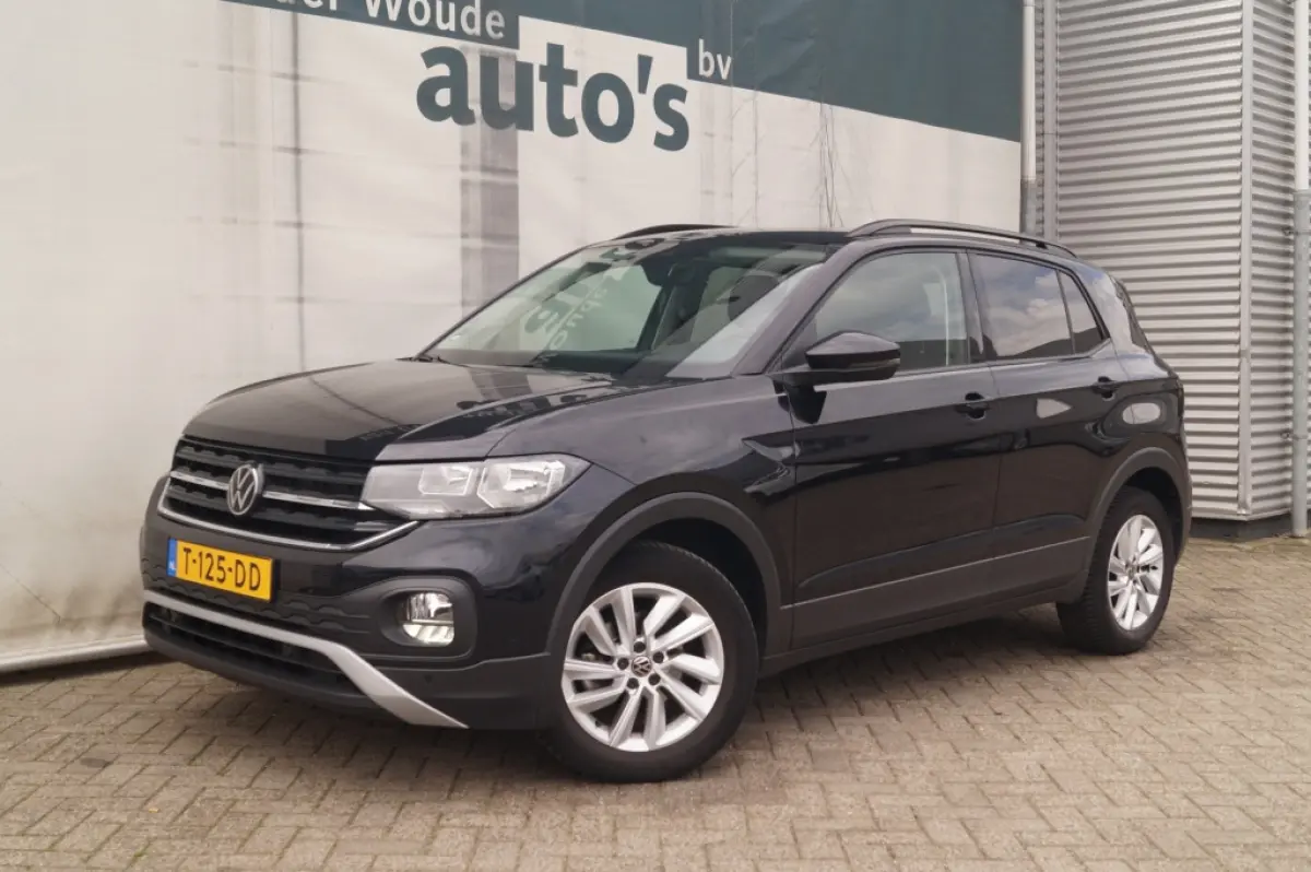 1.0 TSI Life -LEER-NAVI-PDC-CAM-