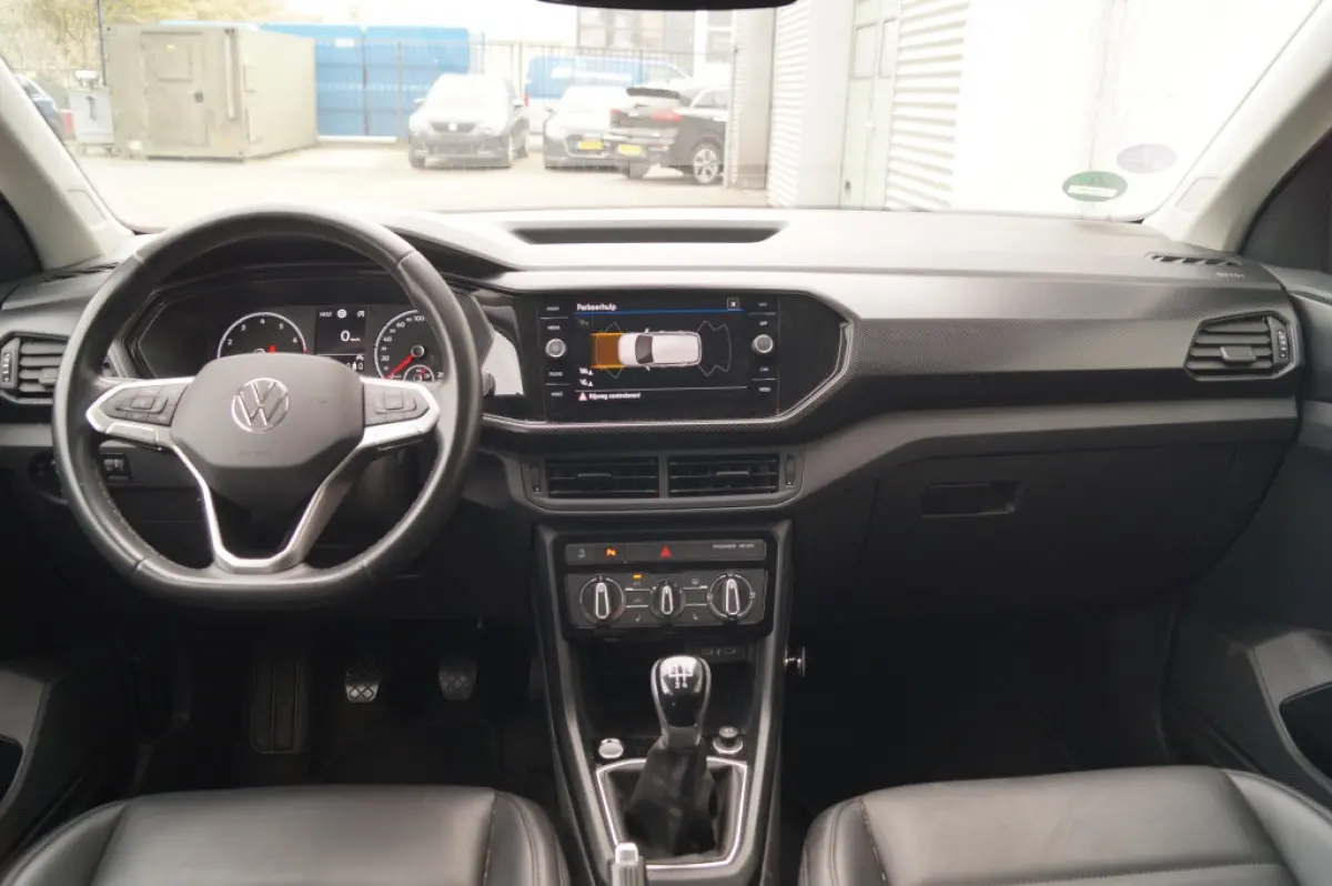 1.0 TSI Life -LEER-NAVI-PDC-CAM-