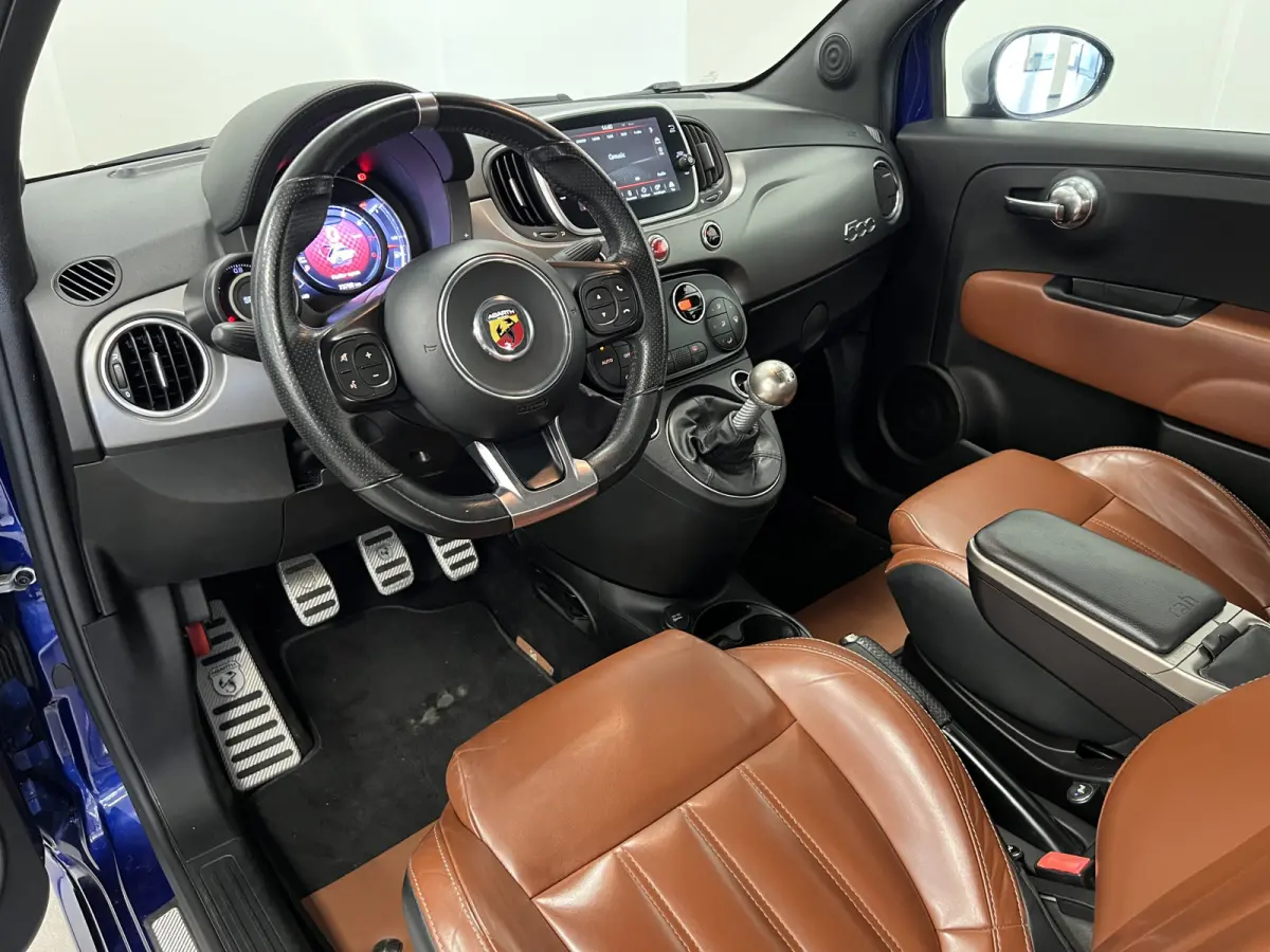 1.4 T-Jet 165 PK / ABARTH TURISMO 595 / LEDER / NAVI / STOELVERW. /