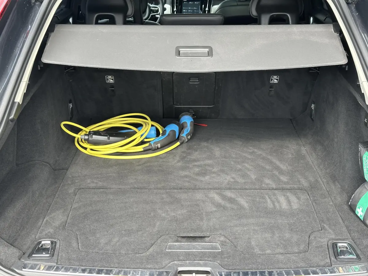 2.0 T8 AWD Inscription | DEALERONDERHOUDEN | 1e Eigenaar | 20" | B&W Audio | PANO | Trekhaak | Massage | Stoelverkoeling |