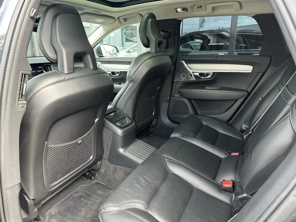 2.0 T8 AWD Inscription | DEALERONDERHOUDEN | 1e Eigenaar | 20" | B&W Audio | PANO | Trekhaak | Massage | Stoelverkoeling |