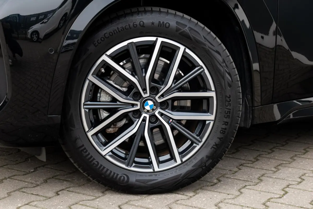 xDrive23i|PANO|HEAD-UP|HARMAN|STOELMASSAGE|ELEK.TREKHAAK