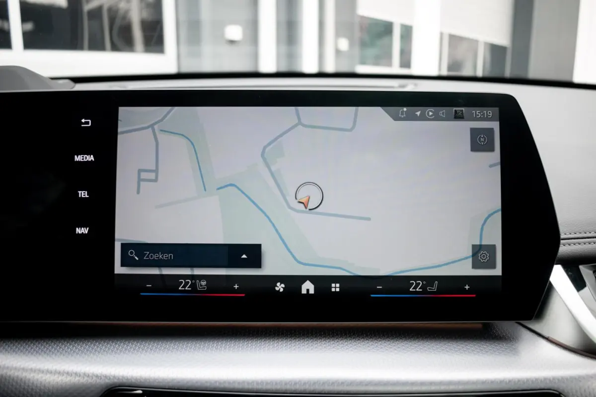 xDrive23i|PANO|HEAD-UP|HARMAN|STOELMASSAGE|ELEK.TREKHAAK