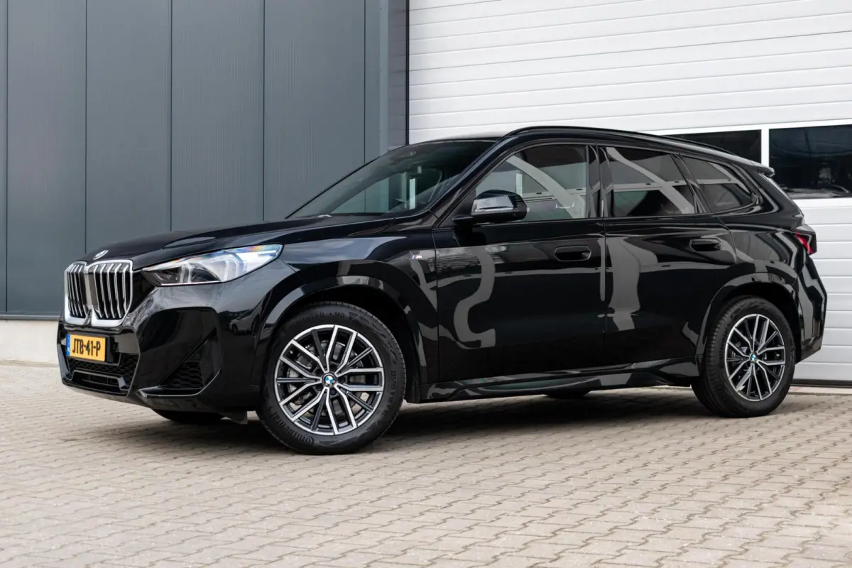 xDrive23i|PANO|HEAD-UP|HARMAN|STOELMASSAGE|ELEK.TREKHAAK