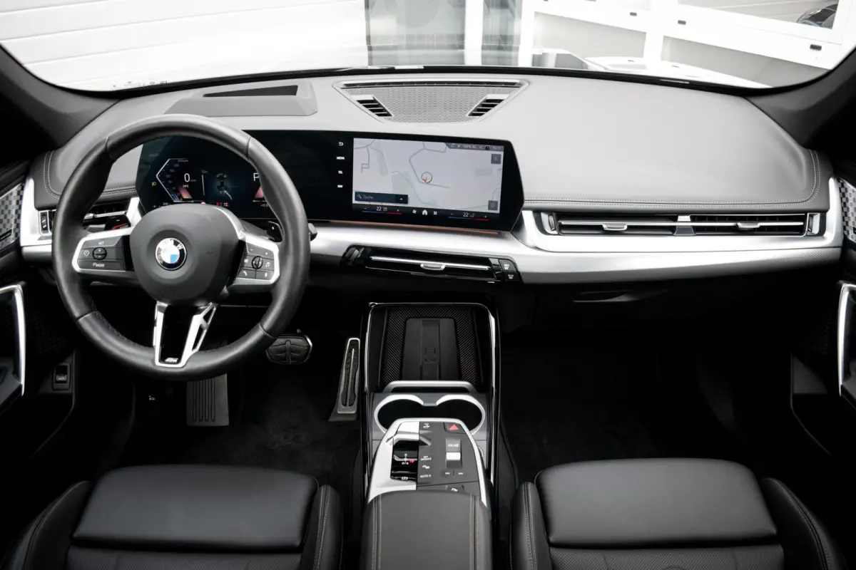xDrive23i|PANO|HEAD-UP|HARMAN|STOELMASSAGE|ELEK.TREKHAAK