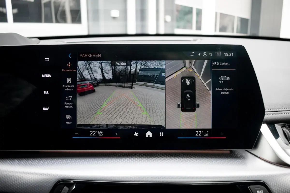 xDrive23i|PANO|HEAD-UP|HARMAN|STOELMASSAGE|ELEK.TREKHAAK