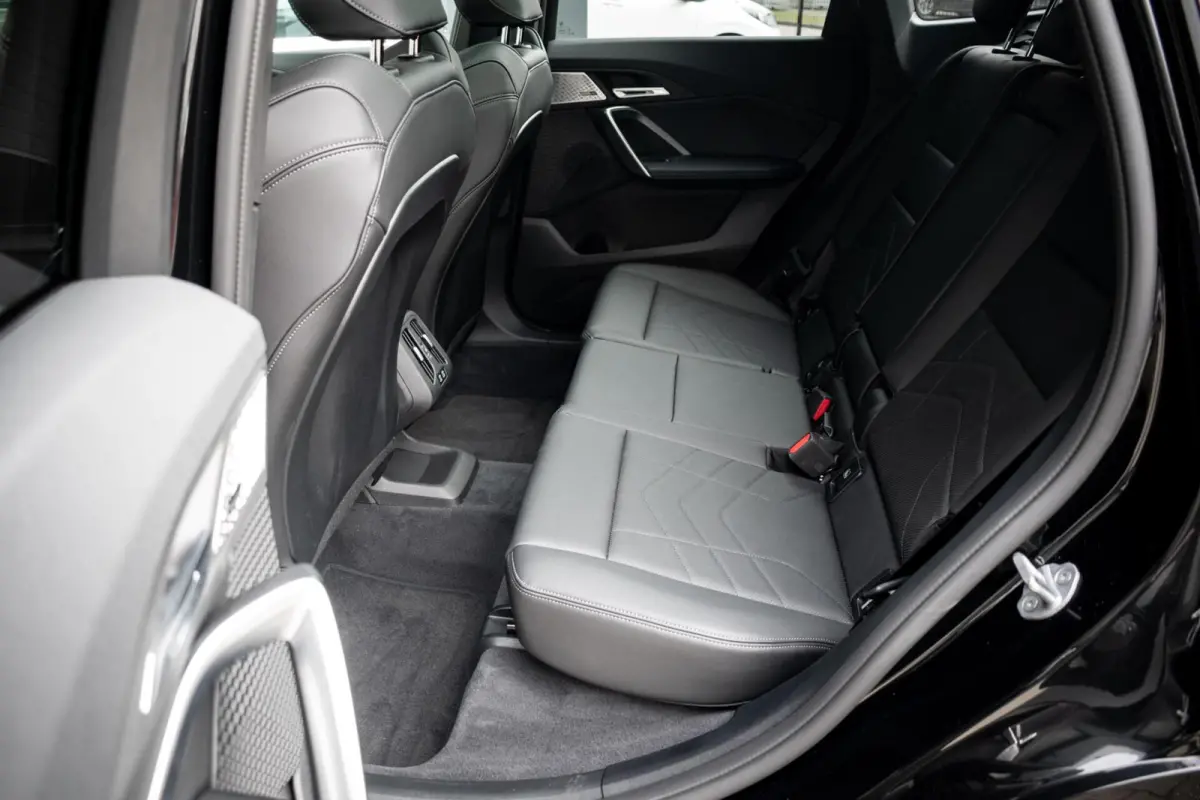 xDrive23i|PANO|HEAD-UP|HARMAN|STOELMASSAGE|ELEK.TREKHAAK