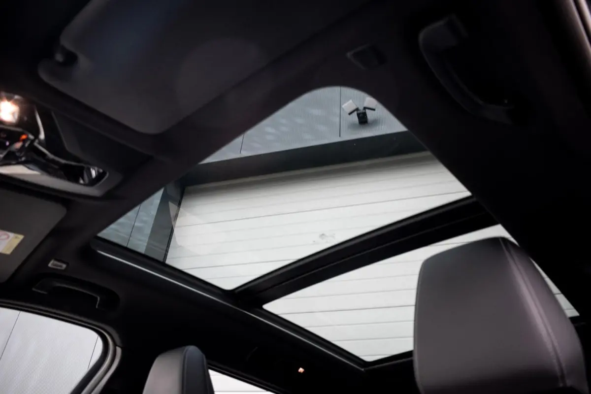 xDrive23i|PANO|HEAD-UP|HARMAN|STOELMASSAGE|ELEK.TREKHAAK