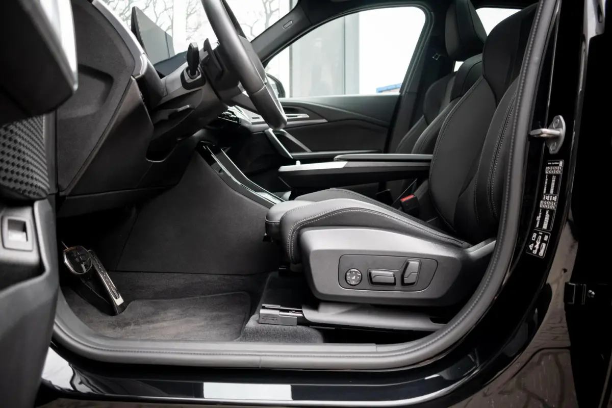 xDrive23i|PANO|HEAD-UP|HARMAN|STOELMASSAGE|ELEK.TREKHAAK
