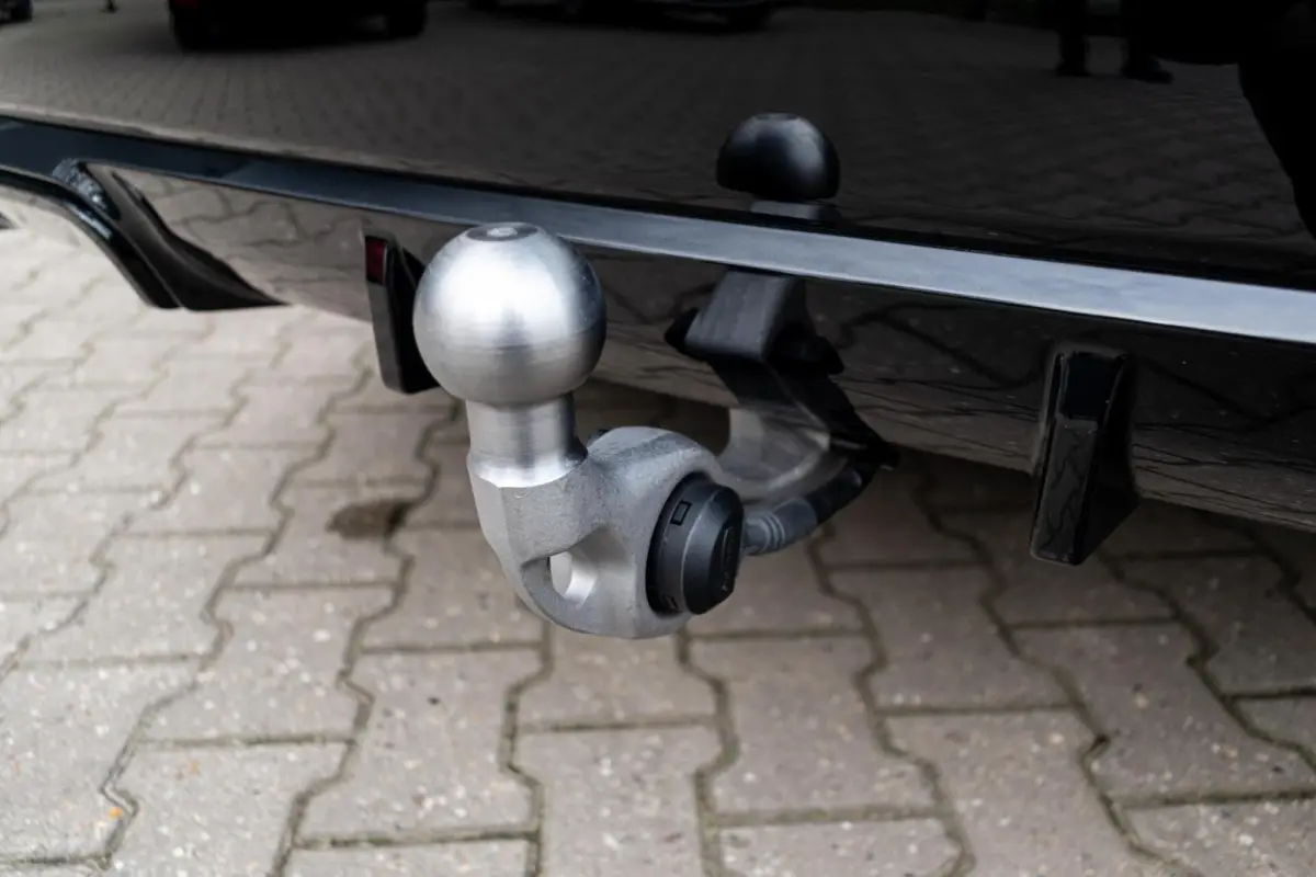xDrive23i|PANO|HEAD-UP|HARMAN|STOELMASSAGE|ELEK.TREKHAAK