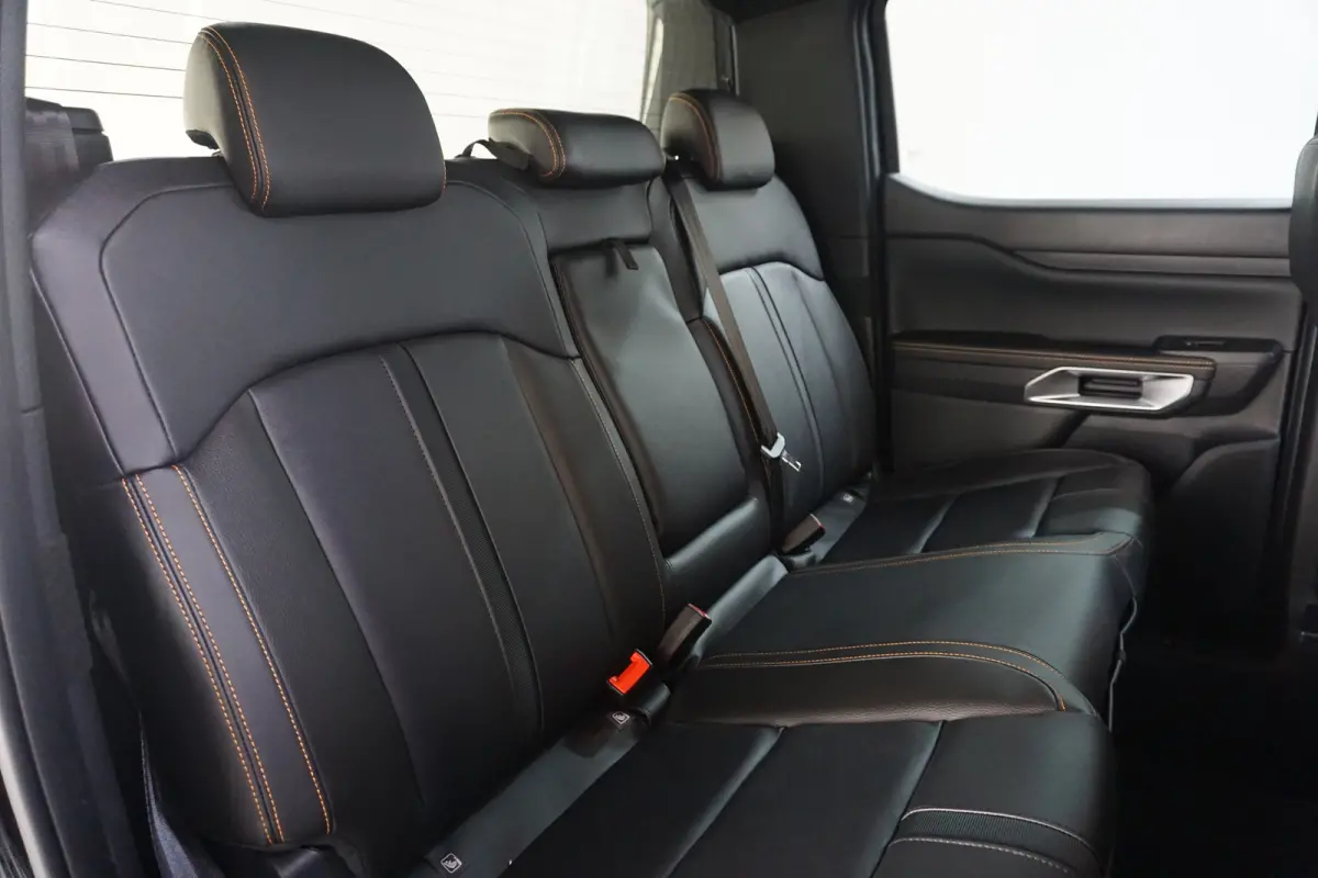Wildtrak Dubbel Cabine 2.3 PHEV | 0,99% Financial Lease | Ex. BTW / Incl. BPM | Elektrische Rollertop | Voorraad, Snel Leverbaar! |