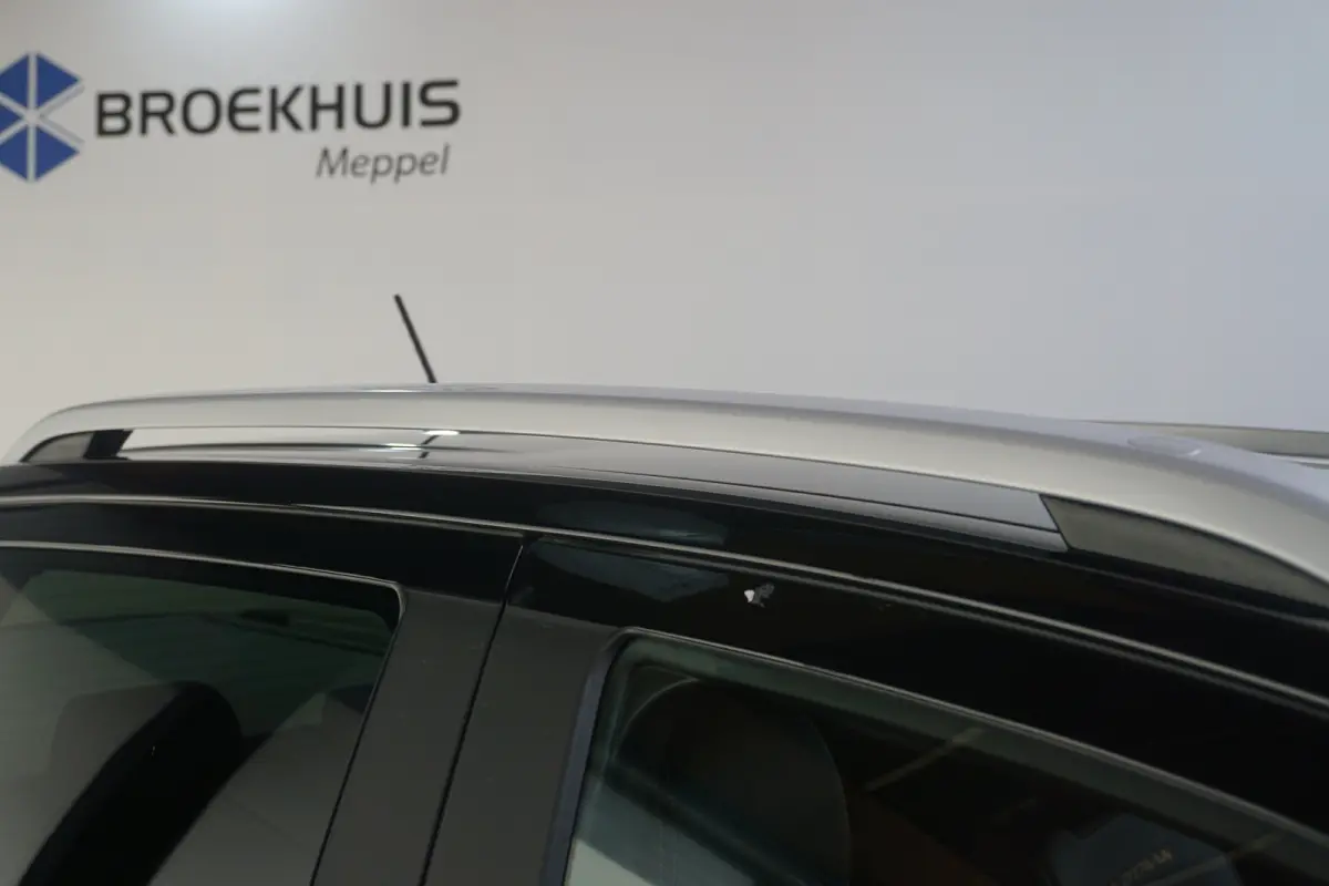 Wildtrak Dubbel Cabine 2.3 PHEV | 0,99% Financial Lease | Ex. BTW / Incl. BPM | Elektrische Rollertop | Voorraad, Snel Leverbaar! |