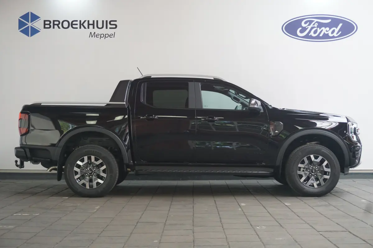 Wildtrak Dubbel Cabine 2.3 PHEV | 0,99% Financial Lease | Ex. BTW / Incl. BPM | Elektrische Rollertop | Voorraad, Snel Leverbaar! |