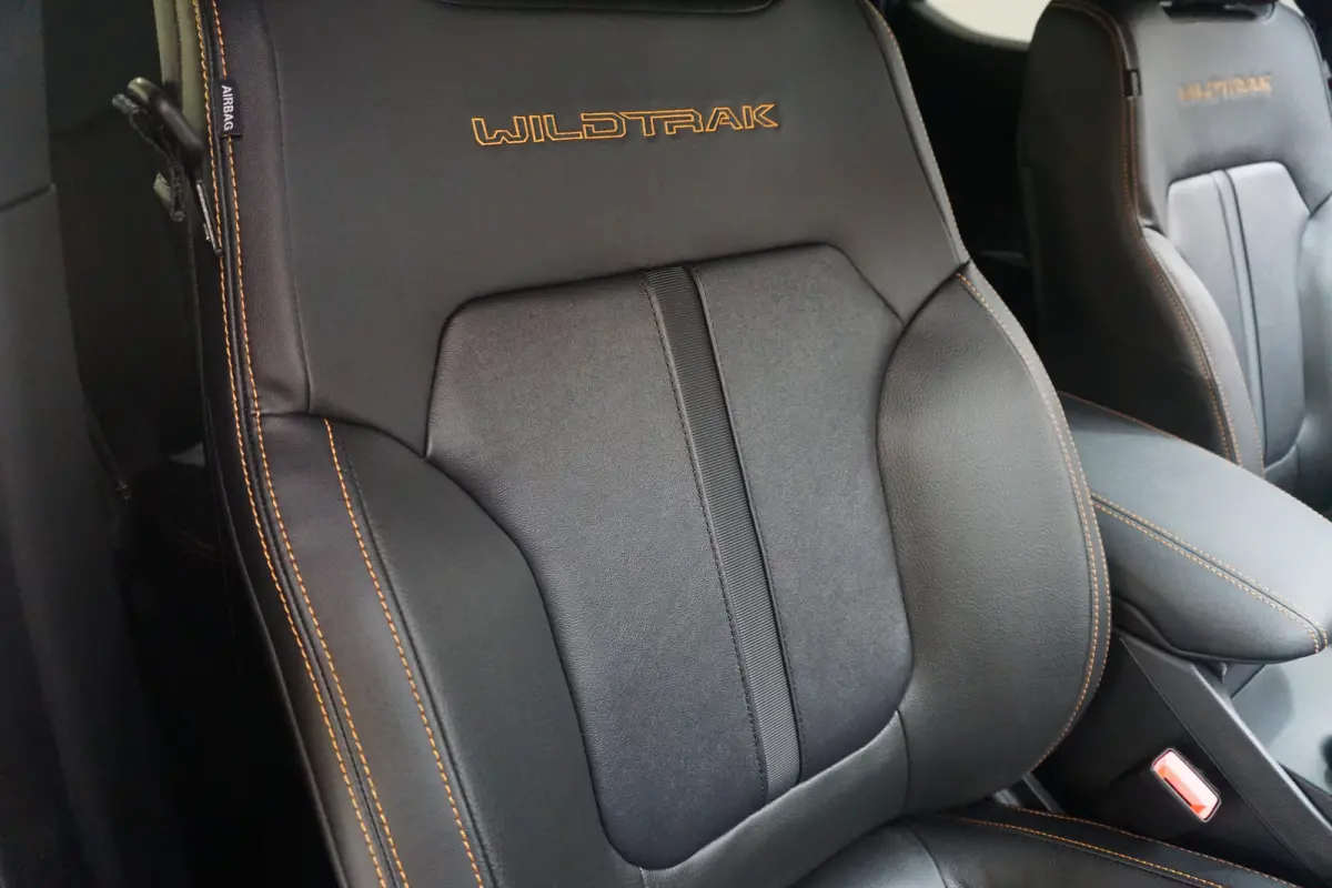 Wildtrak Dubbel Cabine 2.3 PHEV | 0,99% Financial Lease | Ex. BTW / Incl. BPM | Elektrische Rollertop | Voorraad, Snel Leverbaar! |