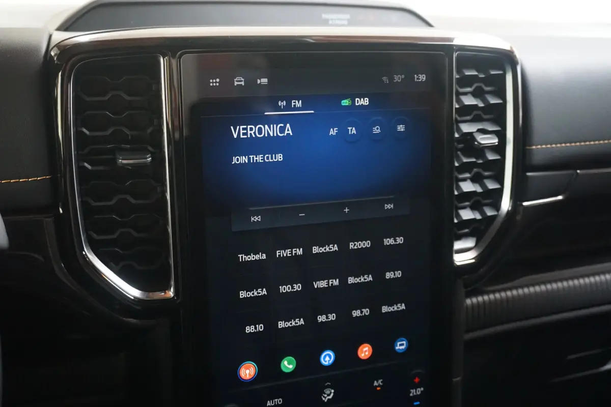 Wildtrak Dubbel Cabine 2.3 PHEV | 0,99% Financial Lease | Ex. BTW / Incl. BPM | Elektrische Rollertop | Voorraad, Snel Leverbaar! |