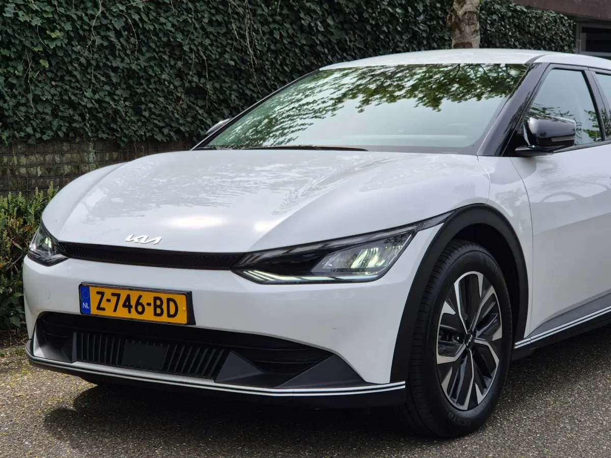 58kWh Light CarPlay AutoPilot Line Assist ACC LED NAP NL Fabrieksgarantie ZUINIG