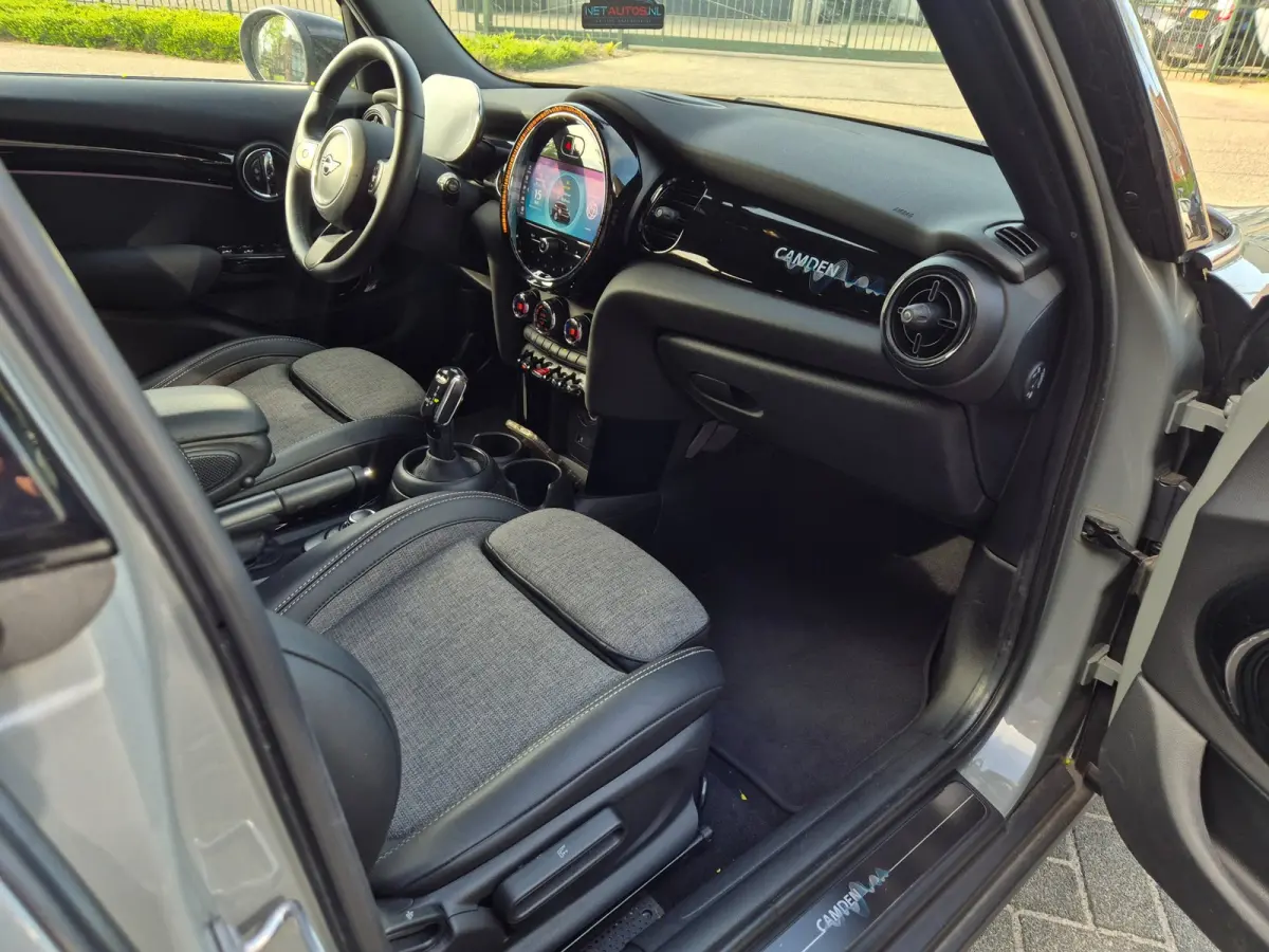 Camden Edition CarPlay Black Panel Navi 2e Eig NAP NL Zwart DAK & Lm velgen