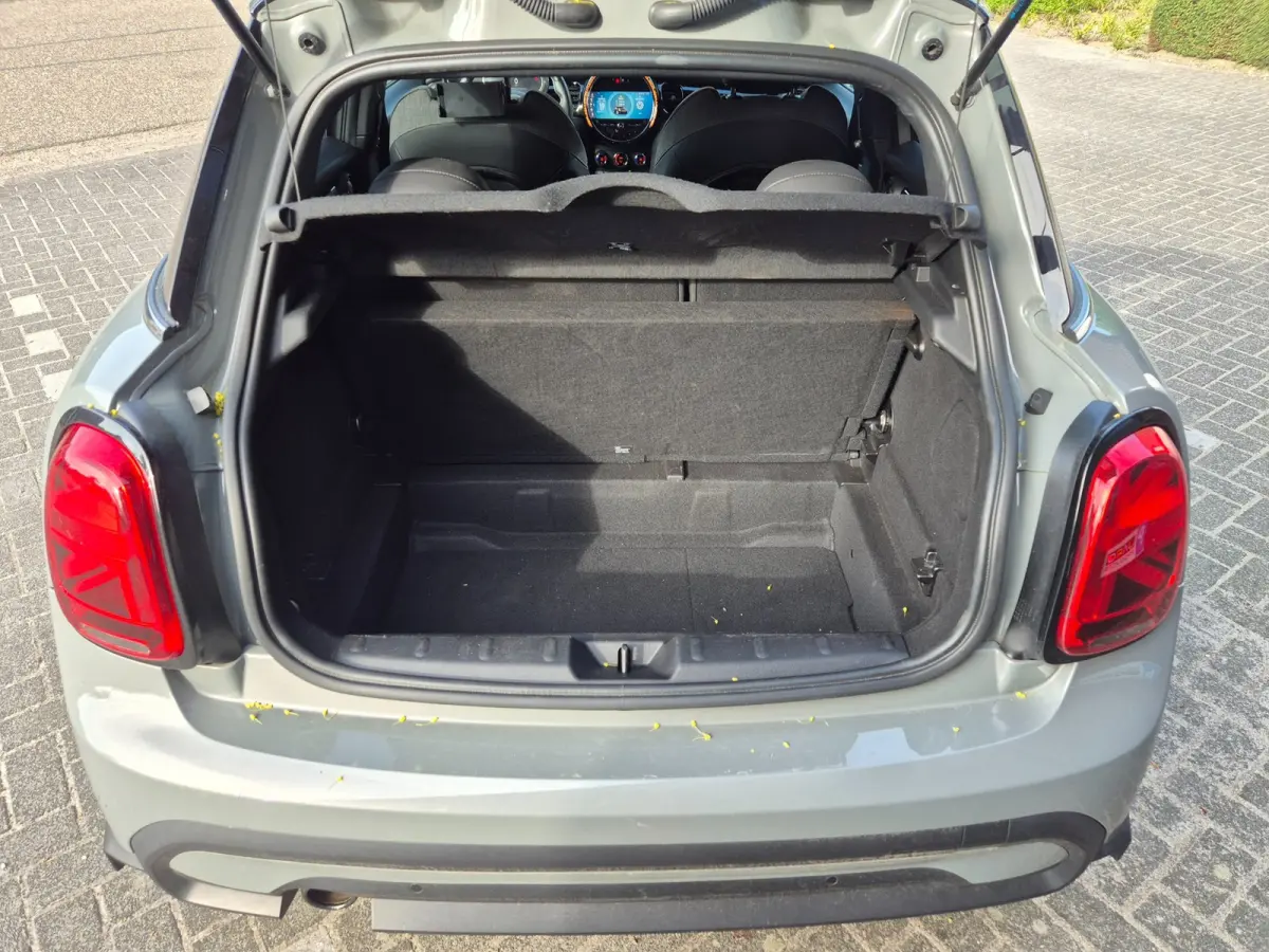 Camden Edition CarPlay Black Panel Navi 2e Eig NAP NL Zwart DAK & Lm velgen