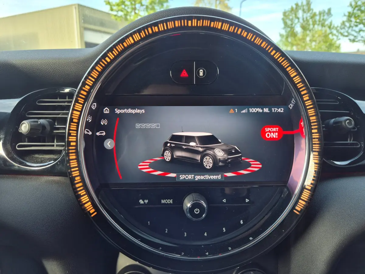 Camden Edition CarPlay Black Panel Navi 2e Eig NAP NL Zwart DAK & Lm velgen