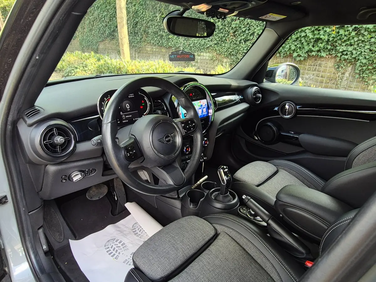 Camden Edition CarPlay Black Panel Navi 2e Eig NAP NL Zwart DAK & Lm velgen