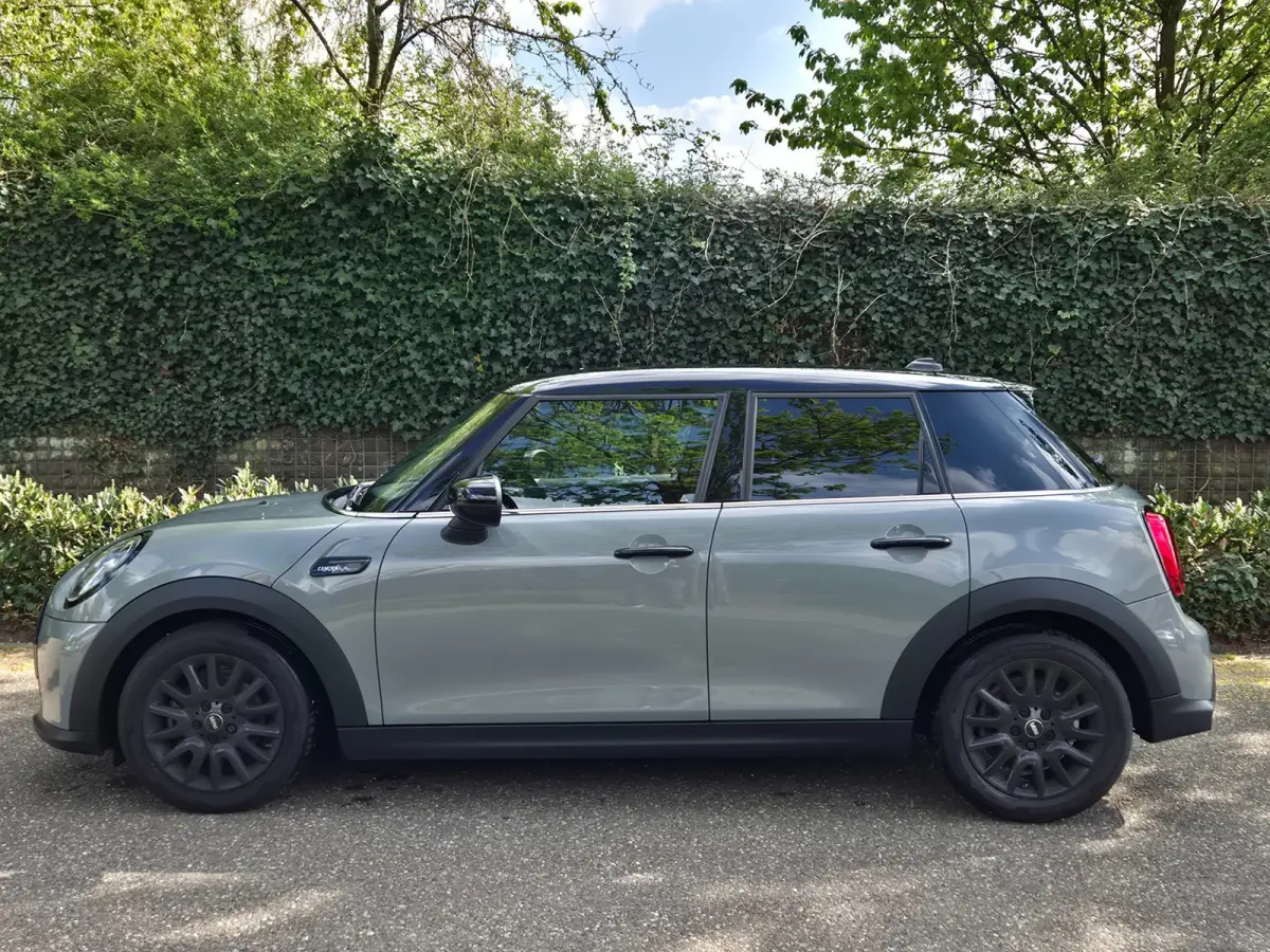 Camden Edition CarPlay Black Panel Navi 2e Eig NAP NL Zwart DAK & Lm velgen