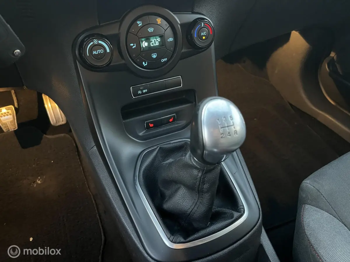 1.0 EcoBoost ST-LINE*CLIMA*STOELVERWARMING*