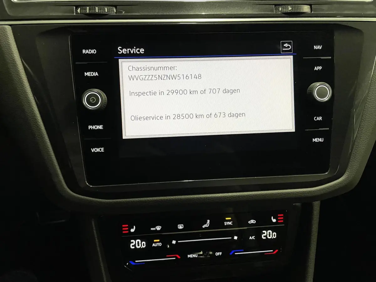 1.5 TSI R-Line Black Style/ Cam/ Pano/ 20'inch/ Trekhaak/ IQ Matrix