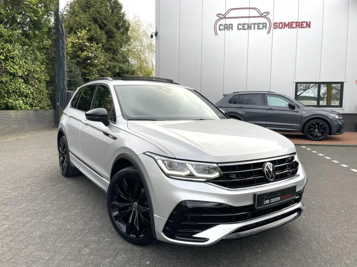 1.5 TSI R-Line Black Style/ Cam/ Pano/ 20'inch/ Trekhaak/ IQ Matrix