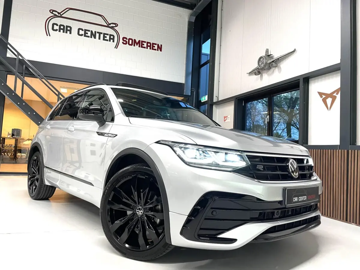 1.5 TSI R-Line Black Style/ Cam/ Pano/ 20'inch/ Trekhaak/ IQ Matrix