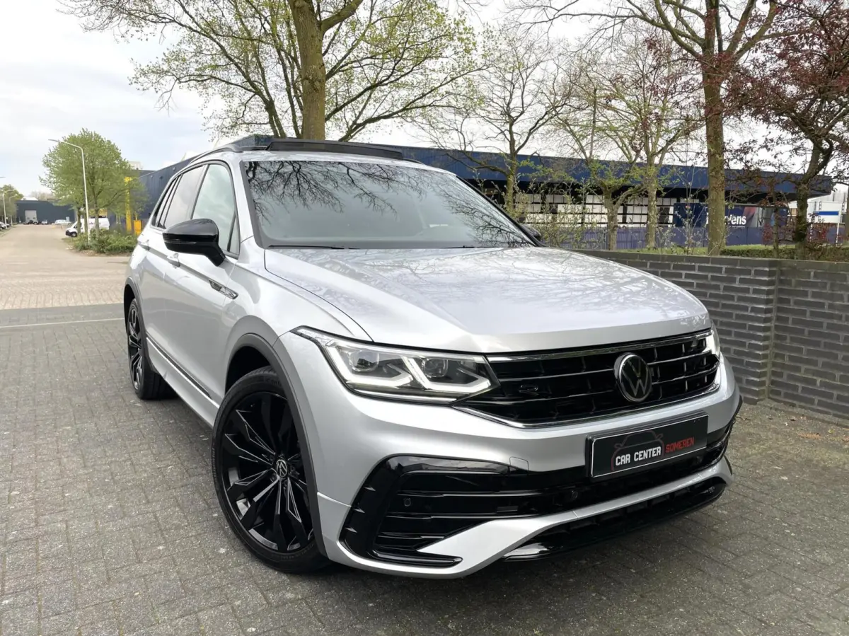 1.5 TSI R-Line Black Style/ Cam/ Pano/ 20'inch/ Trekhaak/ IQ Matrix