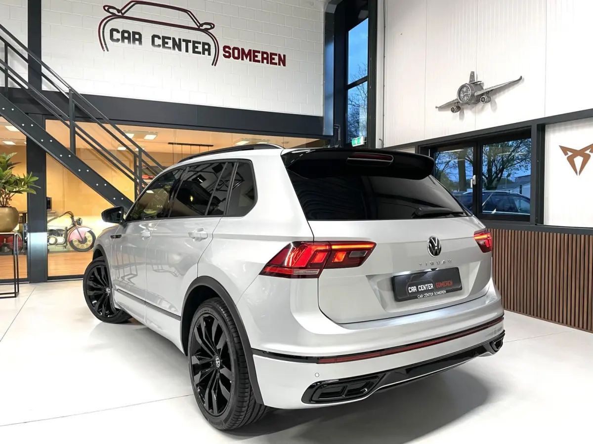 1.5 TSI R-Line Black Style/ Cam/ Pano/ 20'inch/ Trekhaak/ IQ Matrix