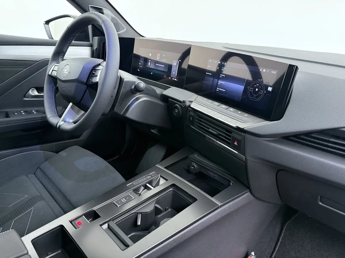 Ultimate 58 kWh | DEMO | 11 kW Boordlader | Achteruitrijcamera 180° | Adaptive Cruise control