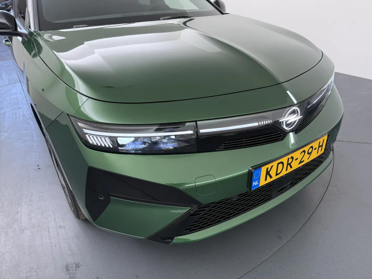 Ultimate 58 kWh | DEMO | 11 kW Boordlader | Achteruitrijcamera 180° | Adaptive Cruise control