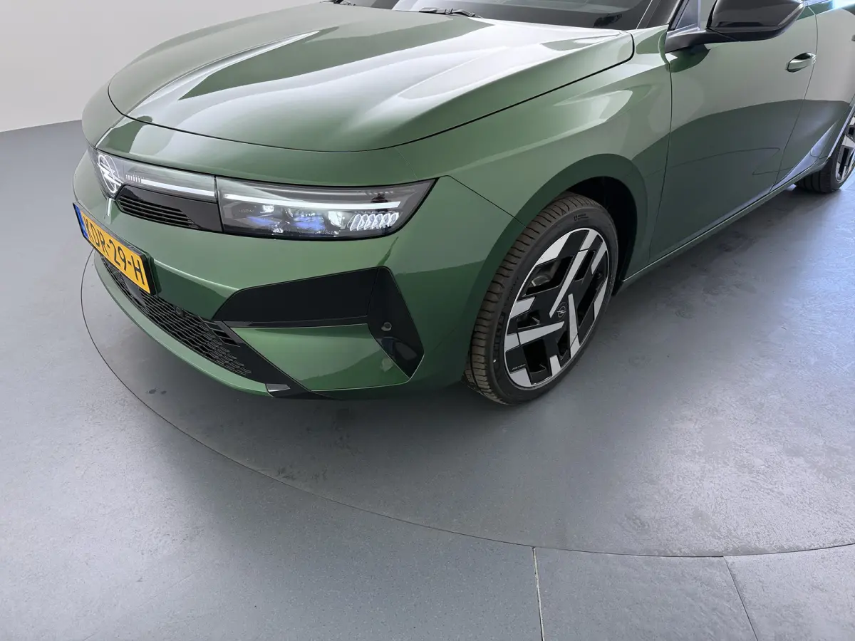 Ultimate 58 kWh | DEMO | 11 kW Boordlader | Achteruitrijcamera 180° | Adaptive Cruise control