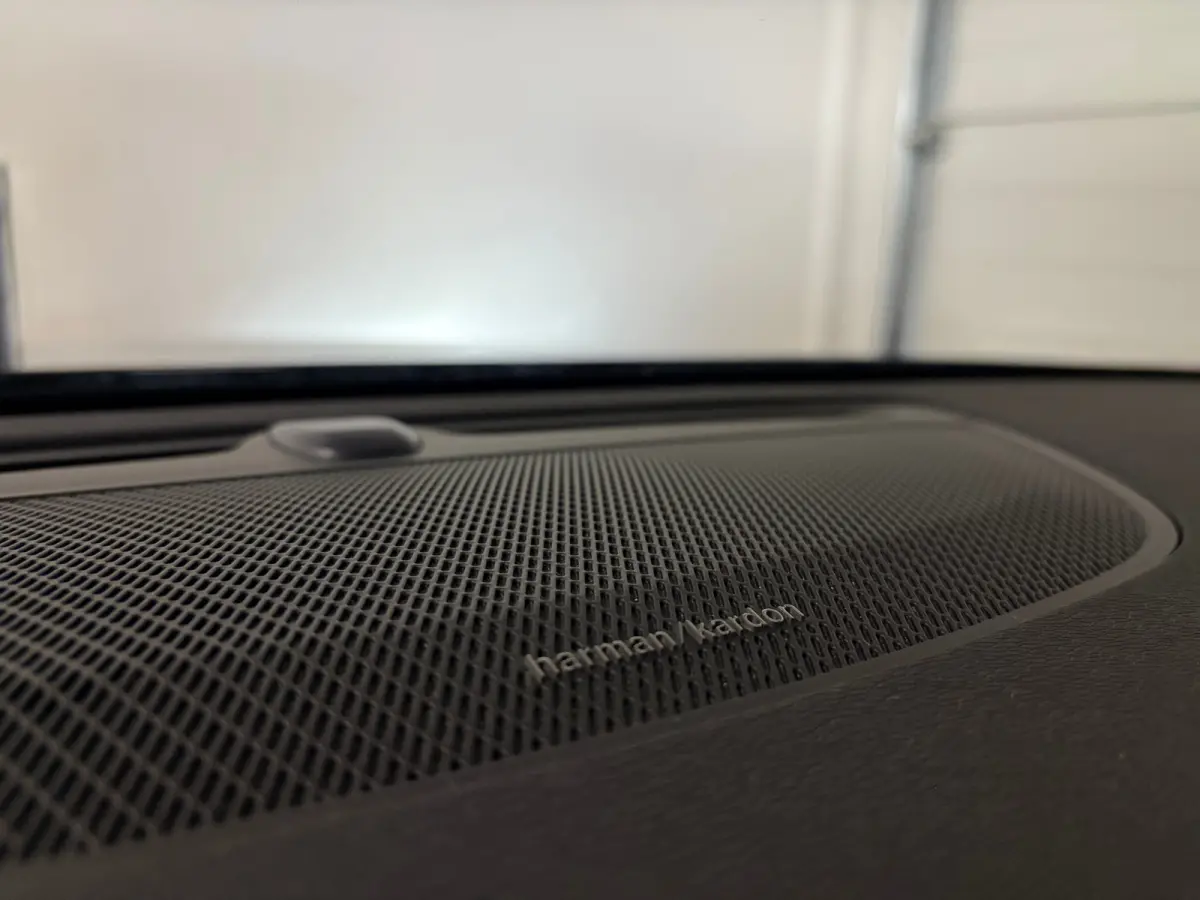 T6 AWD Recharge R-Design | Schuifdak | Trekhaak | Harman Kardon | Adaptieve Cruise Control | Standkachel met Volvo On Call App | Stoelverwarming voor+achter | Stuurwielverwarming | Pilot Ass