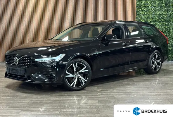 T6 AWD Recharge R-Design | Schuifdak | Trekhaak | Harman Kardon | Adaptieve Cruise Control | Standkachel met Volvo On Call App | Stoelverwarming voor+achter | Stuurwielverwarming | Pilot Ass