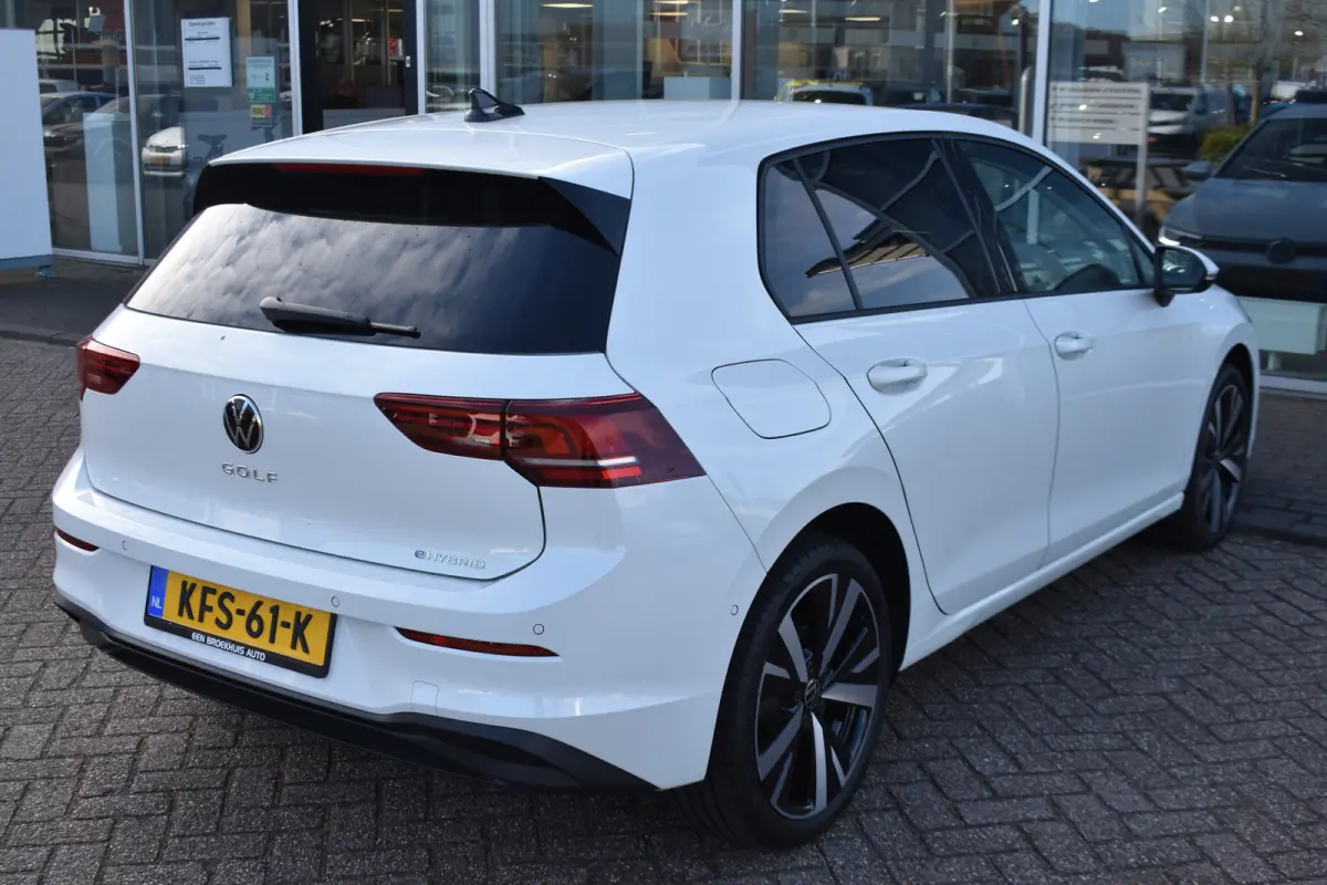 1.5 eHybrid 204PK DSG-6 Life Edition | TREKHAAK | STOEL + STUURVERW. | 18 INCH | NAVIGATIE | APP CONNECT