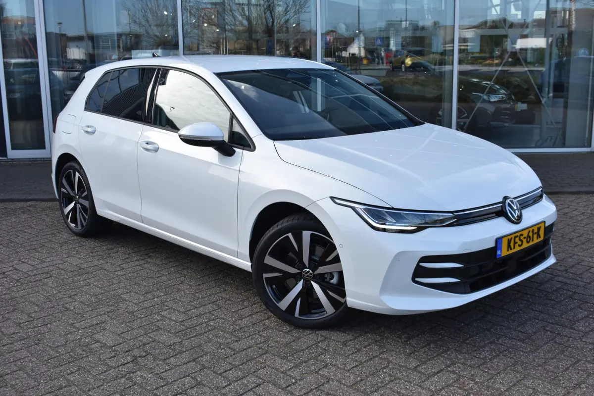 1.5 eHybrid 204PK DSG-6 Life Edition | TREKHAAK | STOEL + STUURVERW. | 18 INCH | NAVIGATIE | APP CONNECT