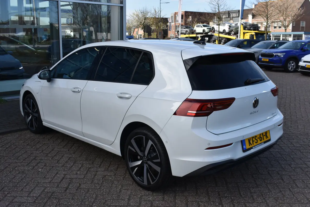 1.5 eHybrid 204PK DSG-6 Life Edition | TREKHAAK | STOEL + STUURVERW. | 18 INCH | NAVIGATIE | APP CONNECT