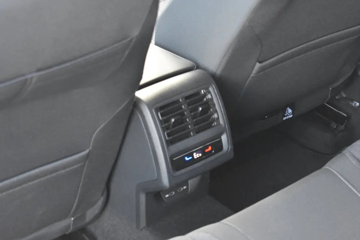 1.5 eHybrid 204PK DSG-6 Life Edition | TREKHAAK | STOEL + STUURVERW. | 18 INCH | NAVIGATIE | APP CONNECT